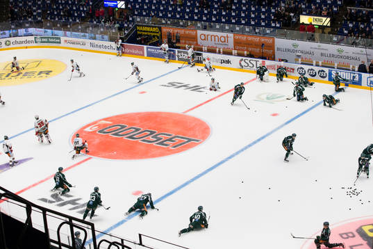 Spelarna värmer upp