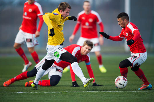 Kalmars Ismael Silva Lima och Kalmars David Elm