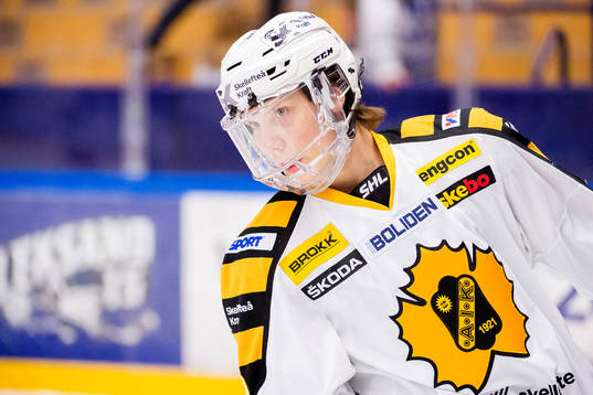 Skellefteås Oskar Sundqvist före ishockeymatchen i SHL