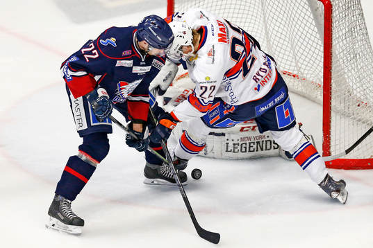 Linköpings Mattias Sjögren och Växjös Gustav Rydahl i