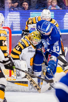 Erik Hanses, målvakt i Skellefteå, och Leksands Fredrik