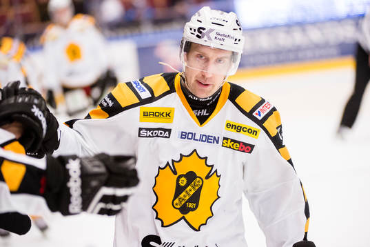 Skellefteås Erik Andersson jublar