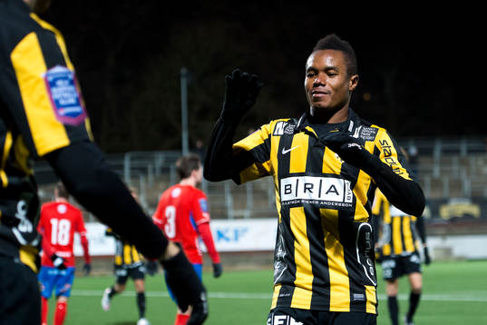 Häckens Nasiru Mohammed jublar