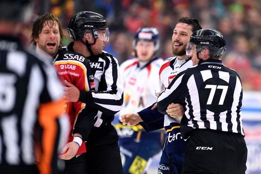 Luleås Jonathan Granström och Djurgårdens Mikael Ahlén