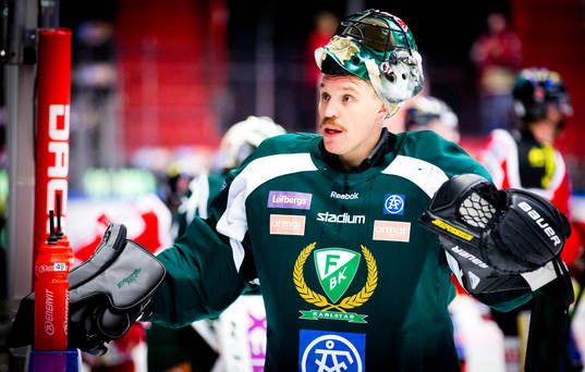 Färjestads målvakt Justin Pogge