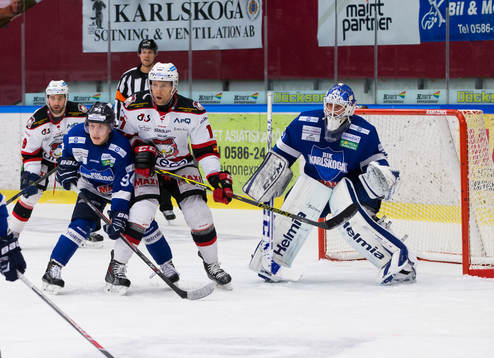 Karlskogas Henrik Larsson och Malmö Redhawks Mathias