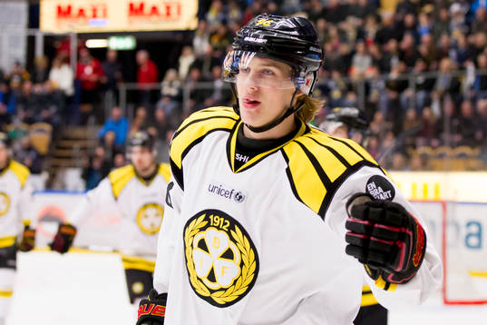Brynäs Oskar Lindblom jublar