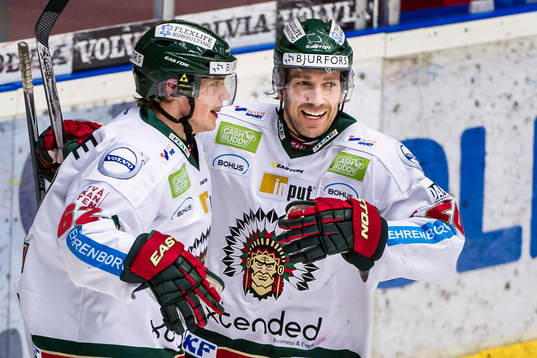 Frölundas Artturi Lehkonen och Joel Lundqvist jublar