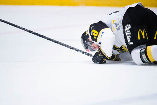 VästeråsJeremy Williams skadas