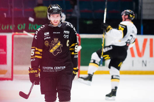 s Nils Bäckström deppar