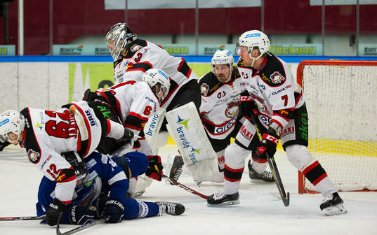 Hett framför Malmö Redhawks målvakt Niko Hovinen