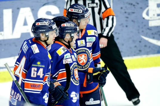 Växjös Tuomas Kiiskinen jublar