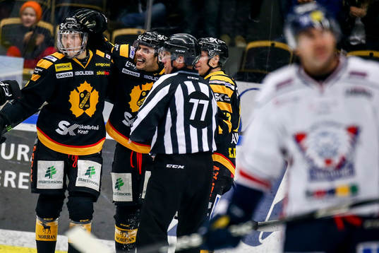 Skellefteås Daniel Widing jublar