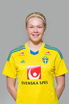 Matilde Abrahamsson som spelar i F16/99-landslaget