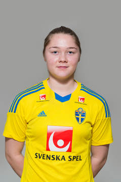 Moa Nilson  som spelar i F16/99-landslaget