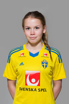 Elin Sjöström  som spelar i F16/99-landslaget