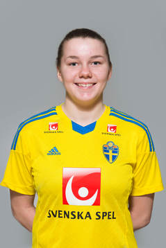 Ebba Hed som spelar i F16/99-landslaget