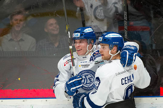 Leksands Tomi Sallinen jublar