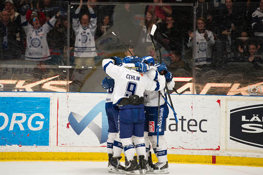 Leksands spelare jublar