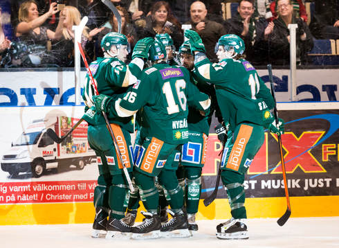 Färjestads Shawn Lalonde, Joakim Nygård ,,f44< och Anssi