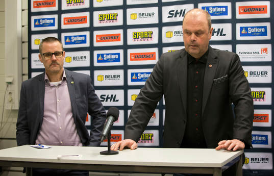 Färjestads tränare Tommy Samuelsson  och Modos tränare