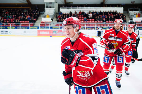 Almtunas Patrik Norén jublar
