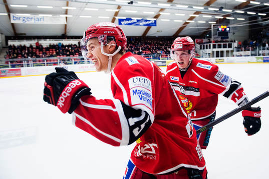 Almtunas Viktor Rollin-Carlsson (tv) och Linus Rotbakken