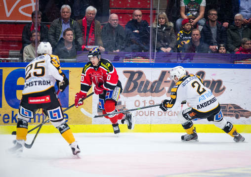 Örebros Derek Ryan