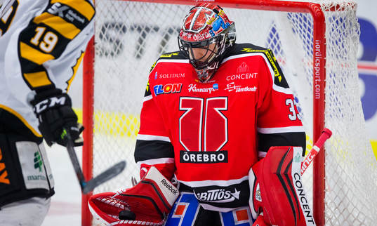 Örebros målvakt Julius Hudacek
