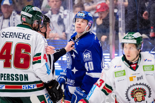 Leksands Tomi Sallinen i bråk med Frölundas Christoffer