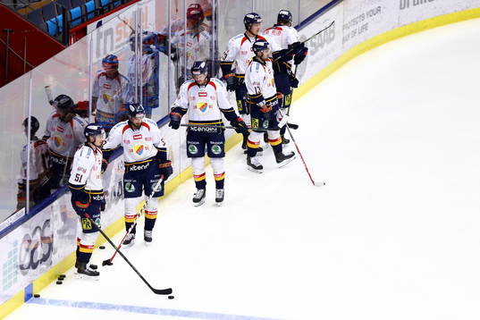 Djurgårdens spelare värmer upp