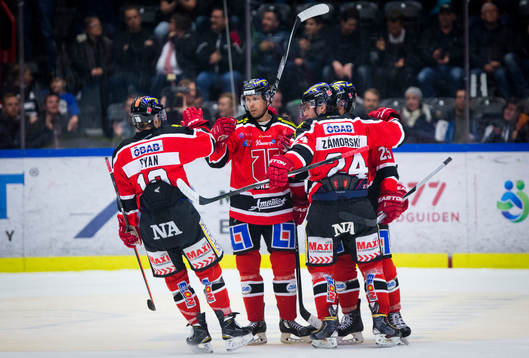 Örebros Martin Johansson gör 3-0 och på bilden jublar