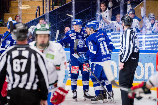 Leksands Tomi Sallinen och Brian Connelly jublar