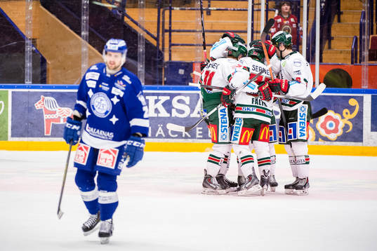 Frölundaspelarna jublar