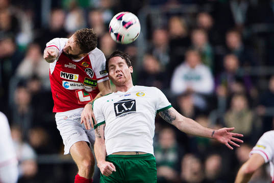 Landskronas Andrew Stadler och Hammarbys Johan Persson i en