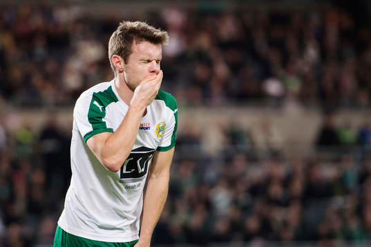 Hammarbys Måns Söderqvist tar sig för munnen