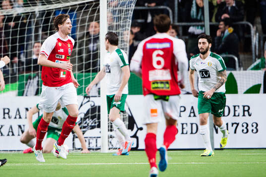 Landskronas Daniel Jarl jublar