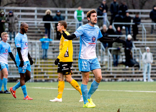 AFC Uniteds Juan Jose Hervias Beorlegui deppar