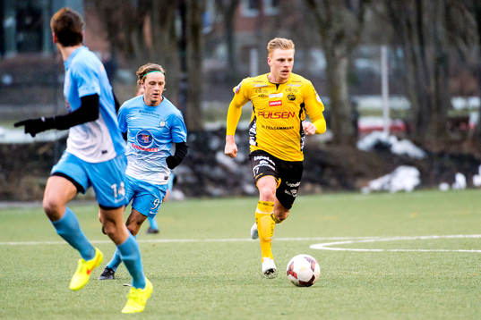 AFC Uniteds Luca Gerbino Polo och Elfsborgs Per Frick