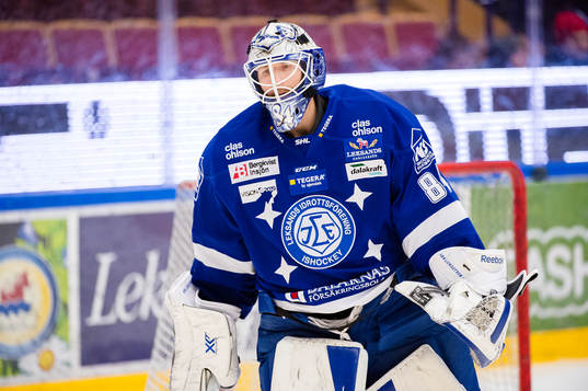 Leksands målvakt Joakim Lundström före ishockeymatchen i