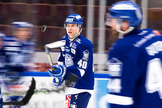 Leksands Tomi Sallinen före ishockeymatchen i SHL mellan