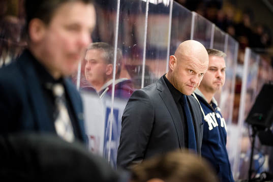 HV71s huvudtränare Andreas Johansson