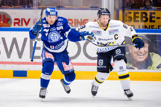Leksands Patrick Cehlin och HV71s Jere Karalahti