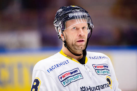 HV71s Jere Karalahti