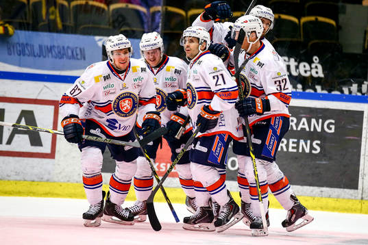 Växjös Robert Rosen, Cory Murphy och Nick Johnson jublar