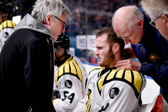 Brynäs Niclas Andersén har ont