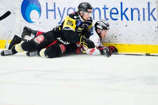 Västerås Mathias Bromé och Karlskronas Erik Thorell i