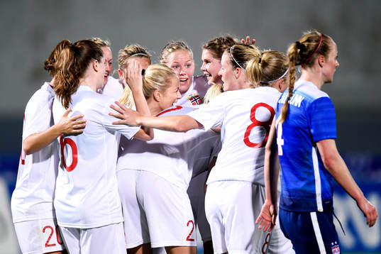 Norges Ada S. Hegerberg jublar