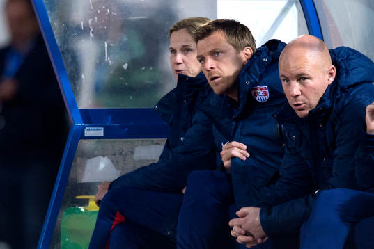 s förbundskapten Jill Ellis och assisterande