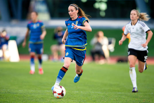 Sveriges Kosovare Asllani